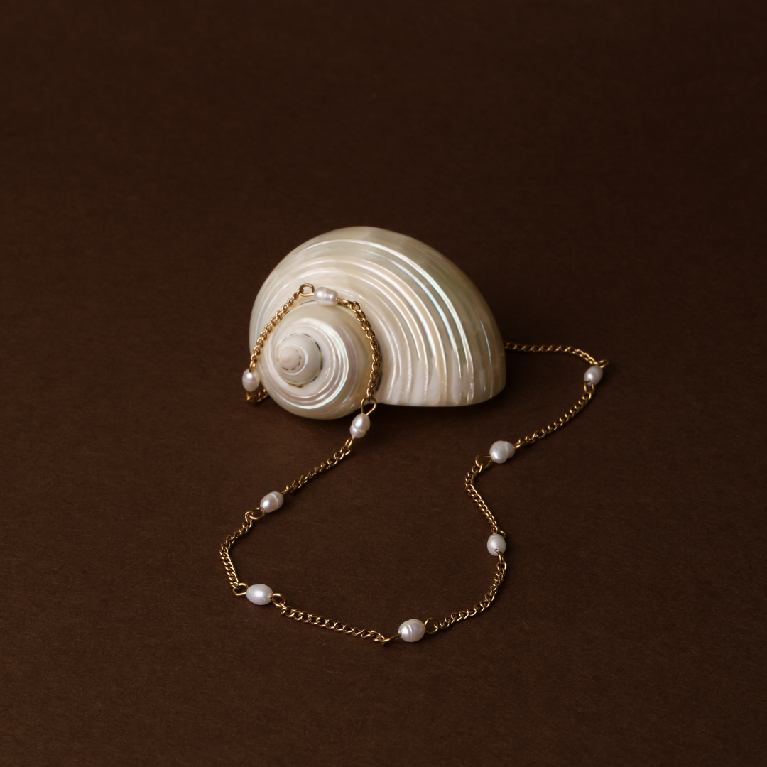 Pearl Station Chain Choker