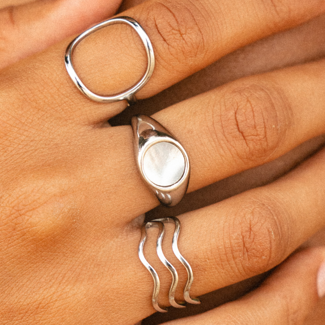Iridescent Mother-of-Pearl Ring
