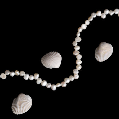 Organic Shape Pearl Choker