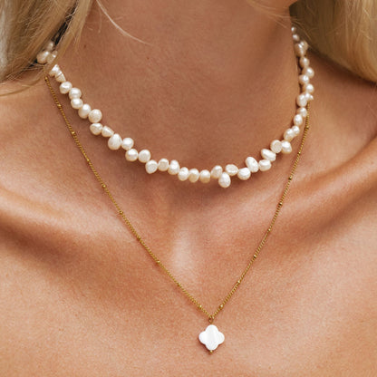 Organic Shape Pearl Choker
