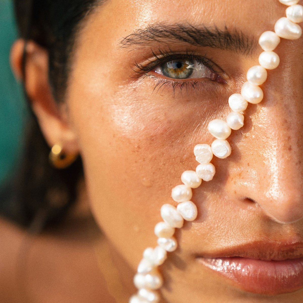 Organic Shape Pearl Choker