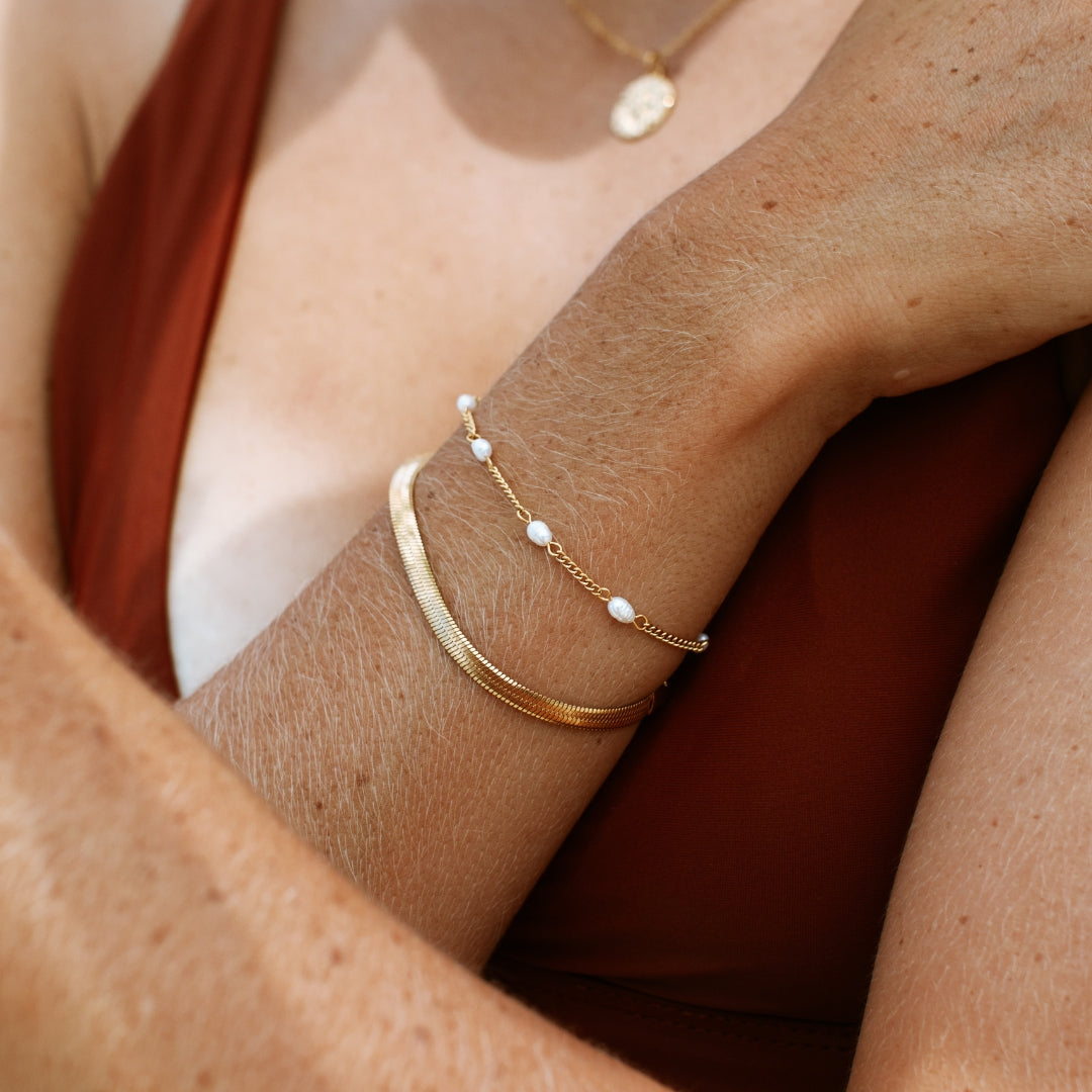 Dainty Pearl Station Bracelet
