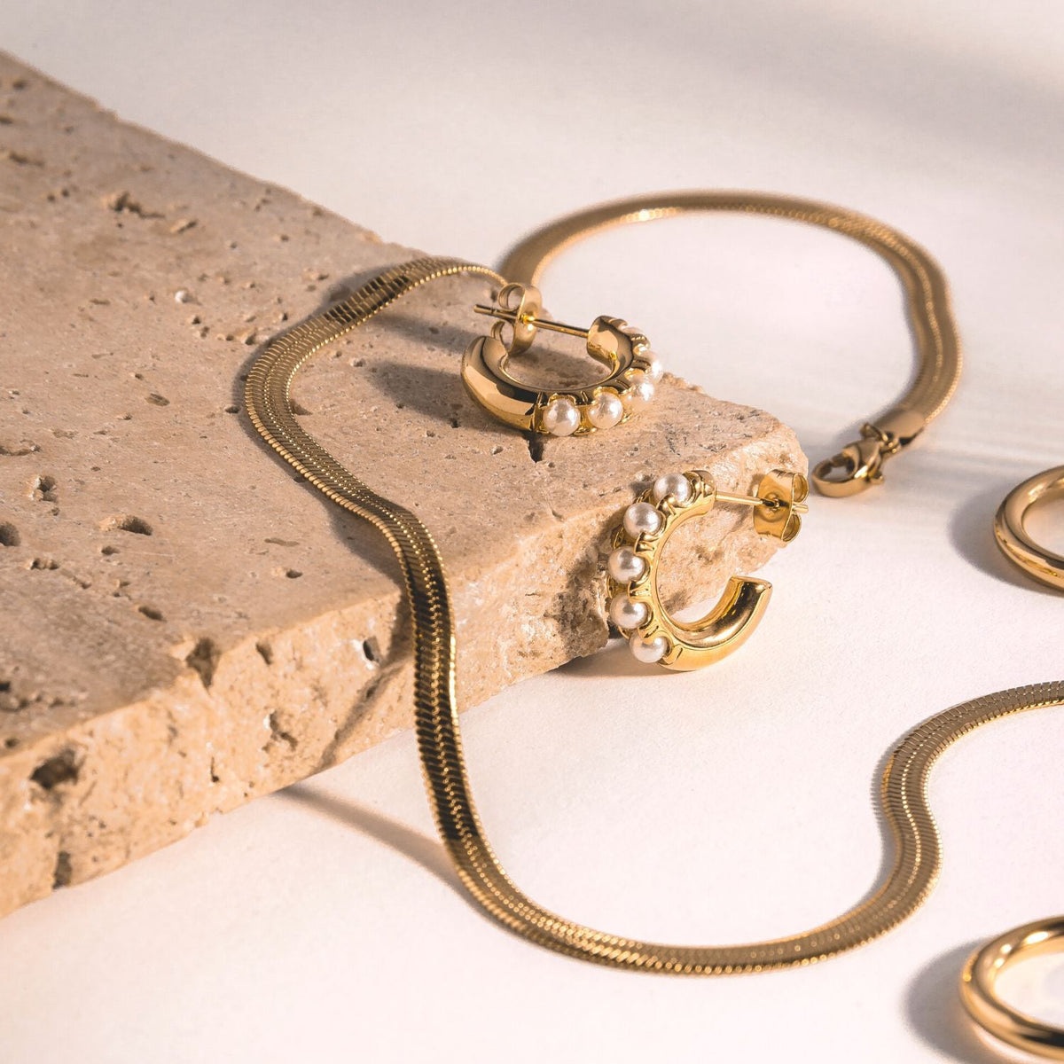 Liquid Gold Herringbone Choker