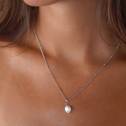 Single Baroque Pearl Necklace
